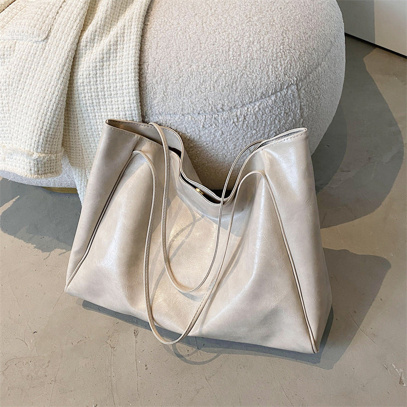 Jenn Shoulder Bag