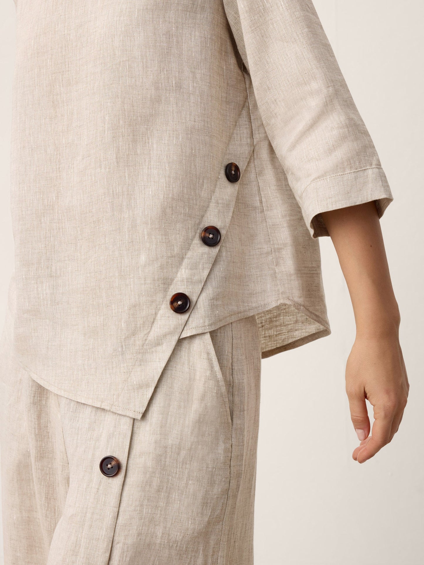 100% Lino Asimétrico-Hem Botón-Trim Top NYLA
