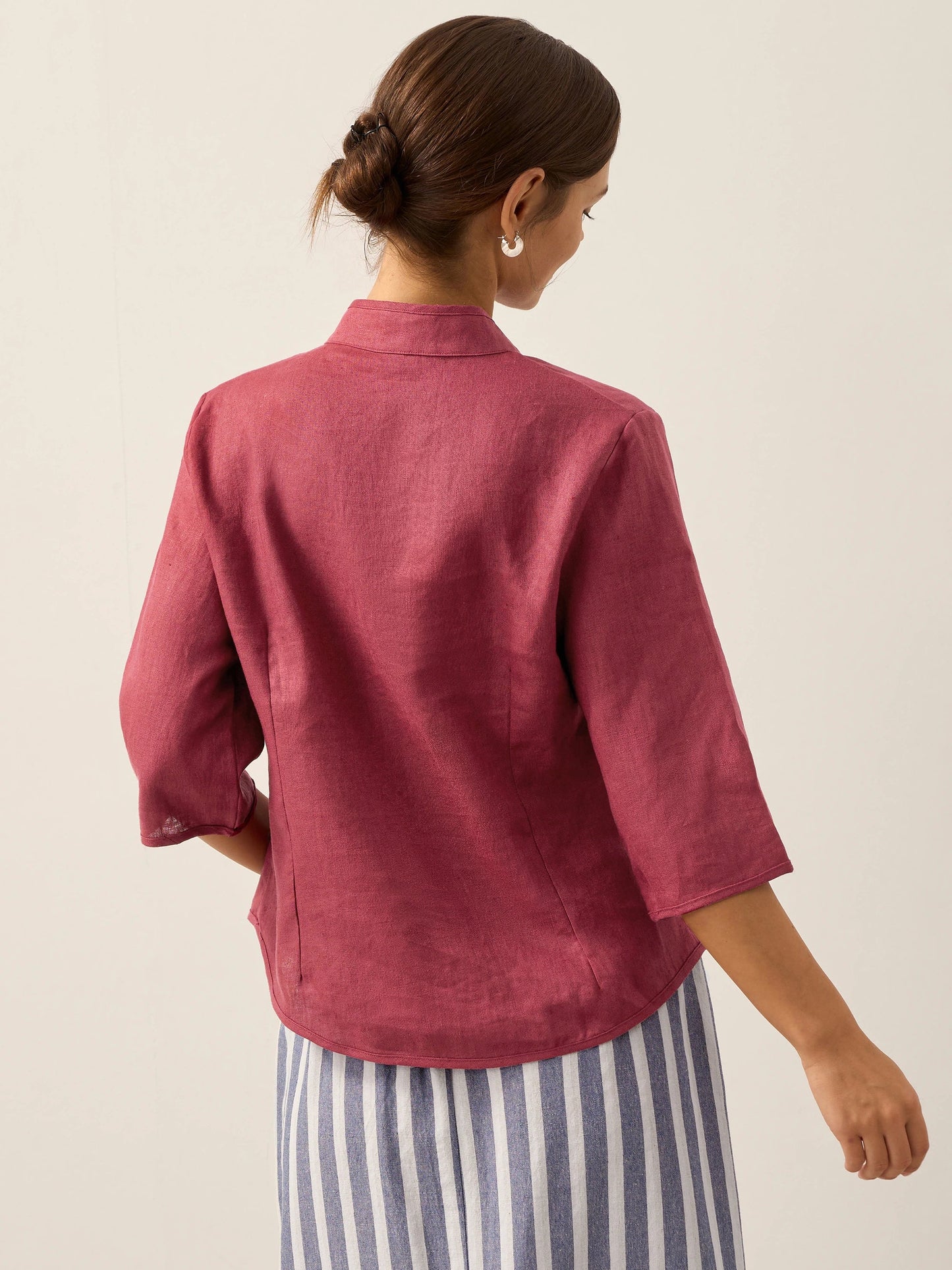 Chaqueta ajustada con botones de mano 100% de lino AMELIA