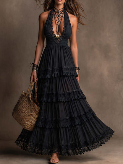 Vestido maxi negro de encaje con escote halter y en capas