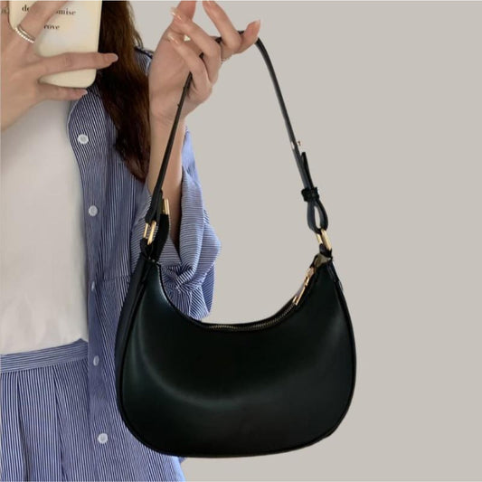 Clara Shoulder Bag