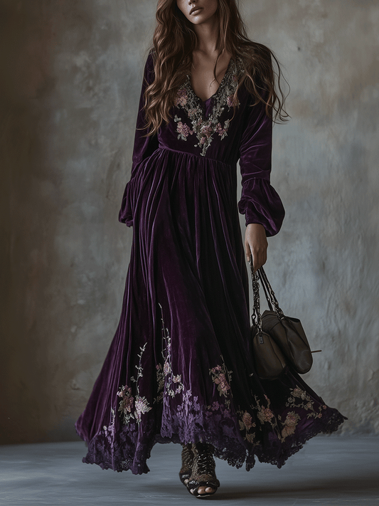 Vestido maxi de terciopelo bordado con motivos florales vintage