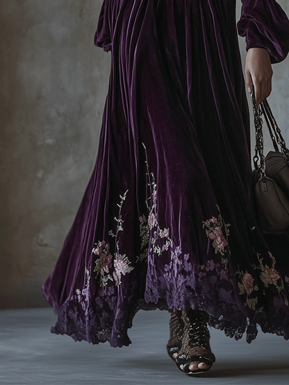 Vestido maxi de terciopelo bordado con motivos florales vintage