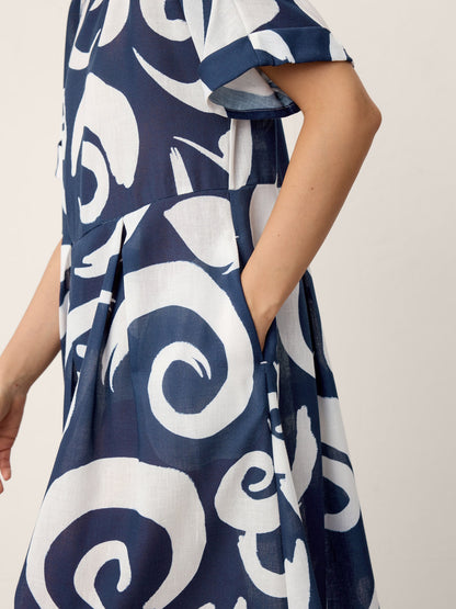 Vestido midi de lino con estampado abstracto y cintura plisada PRIYA