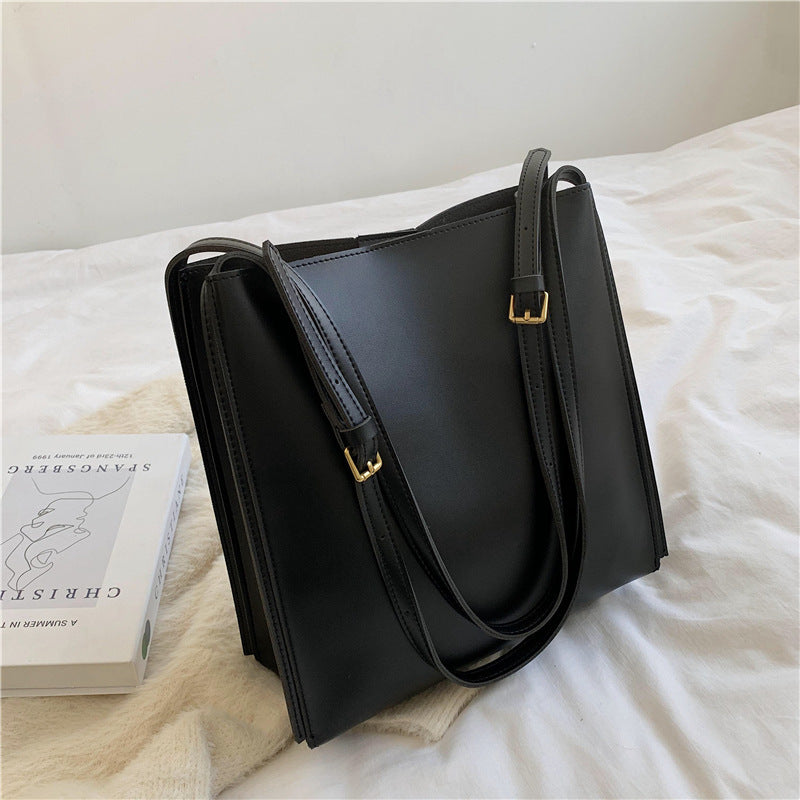 Jessica Shoulder Bag