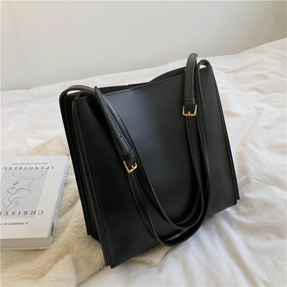 Jessica Shoulder Bag