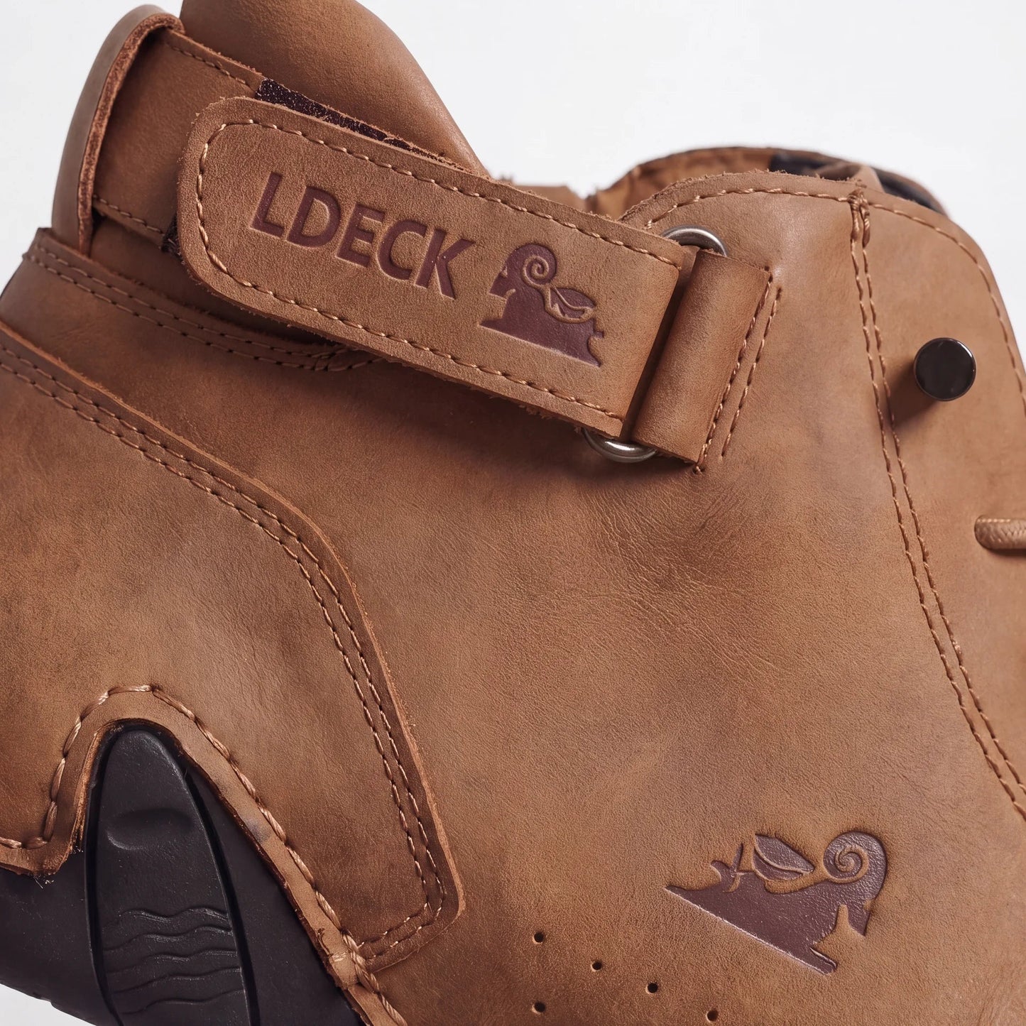VogLDeck - Waterproof Orthopedic Shoes